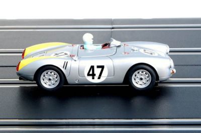 import_98362_porsche_550.jpg